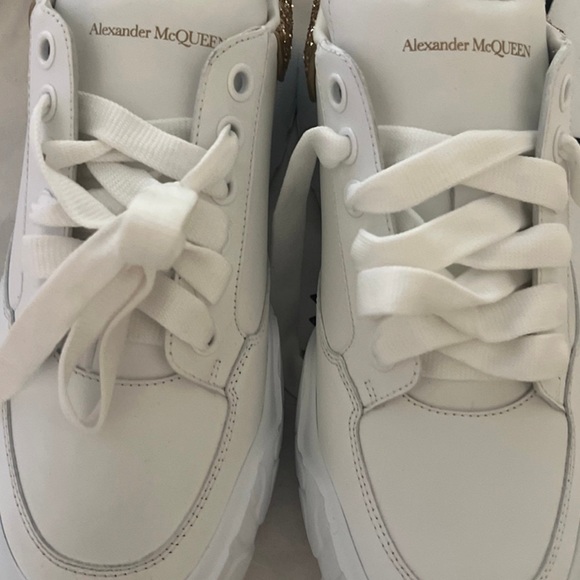 Alexander McQueen oversized sneaker - Picture 5 of 6